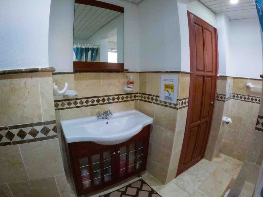 8b1c1cf2-f900-4703-9f68-e489c2b2e986