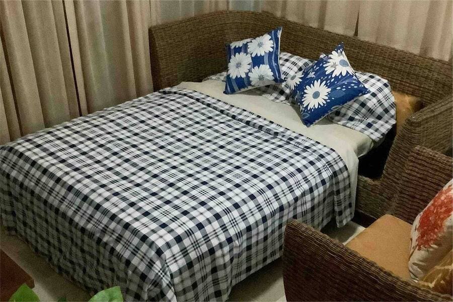 b8413315-2a33-44c7-8afa-c350f48e9355