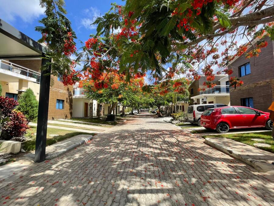 AB174, Duplex house for sale in Veron, Embassy Village Residential