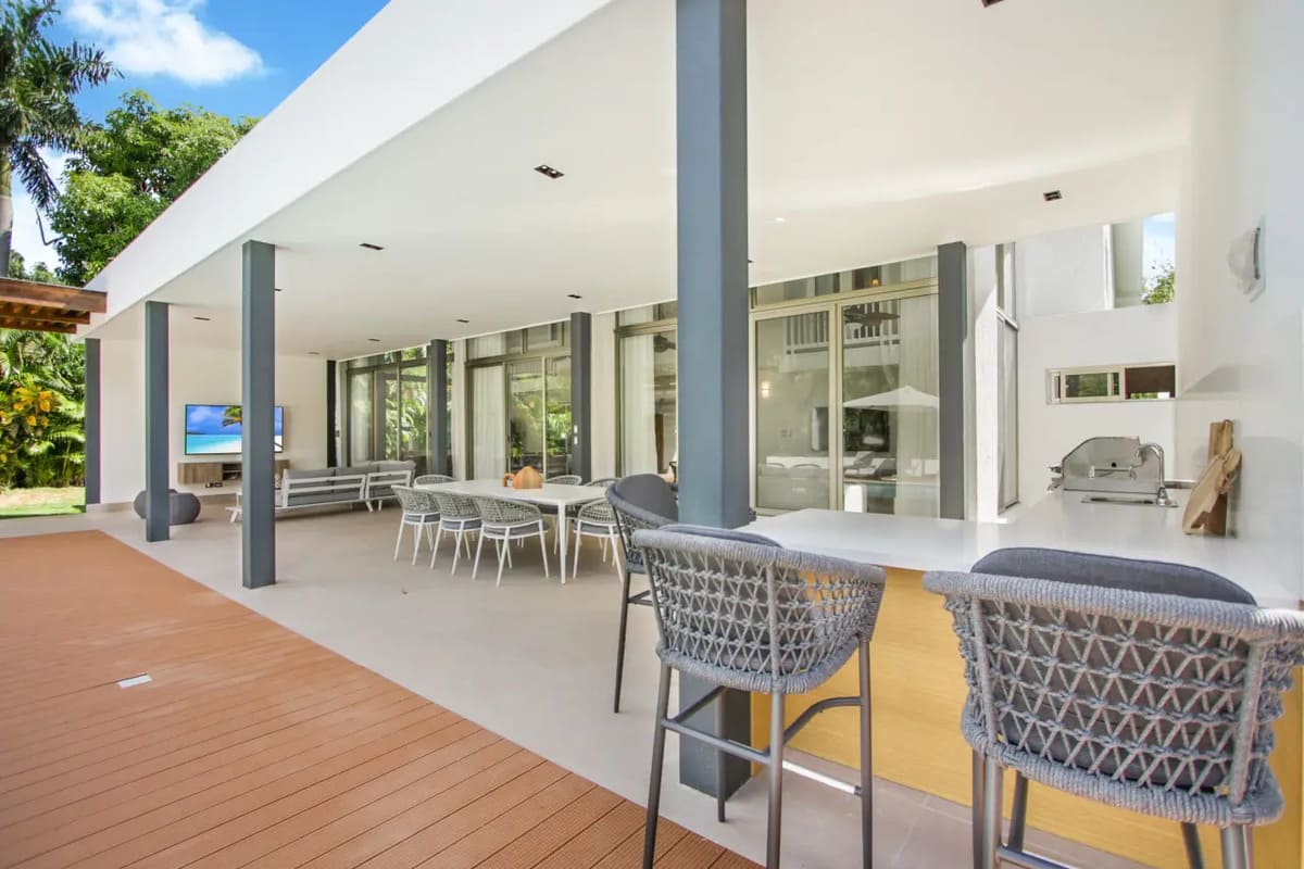 luxury-villa-vacation-rent-vivero-13-casa-de-campo (23)