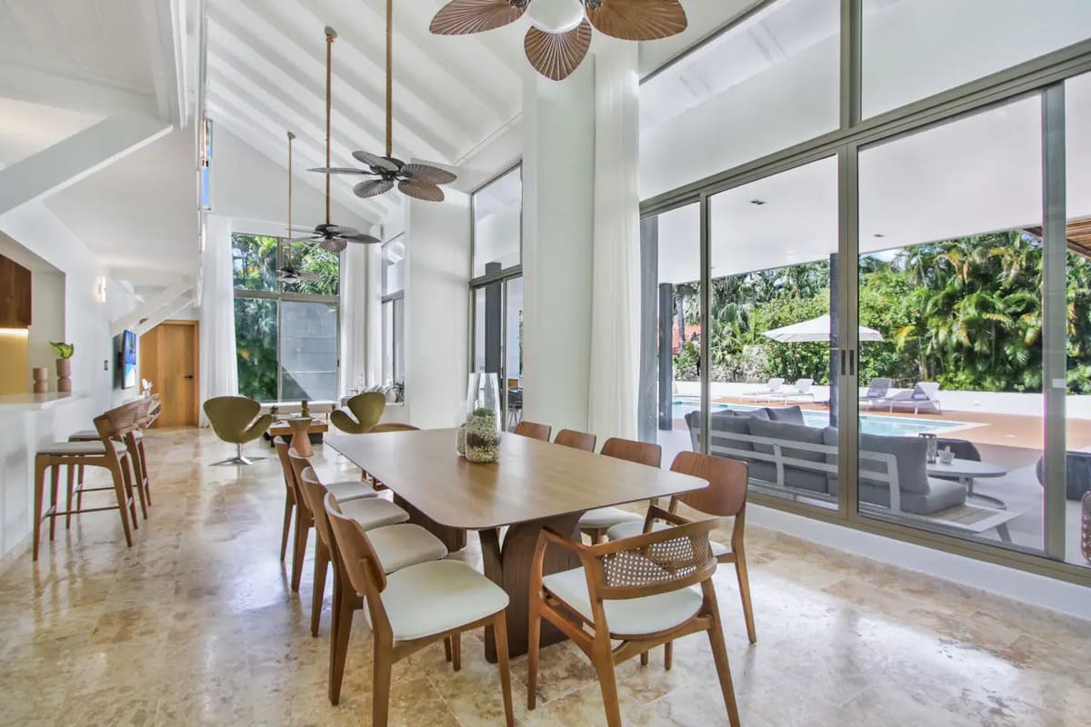 luxury-villa-vacation-rent-vivero-13-casa-de-campo (1)