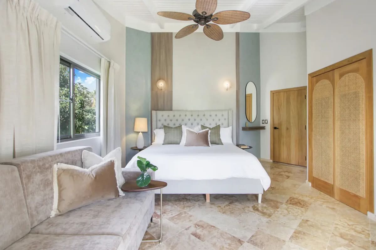 luxury-villa-vacation-rent-vivero-13-casa-de-campo (20)