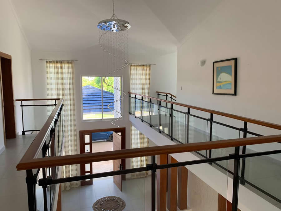 villa-cinco-habitaciones-en-venta-en-cocotal-5